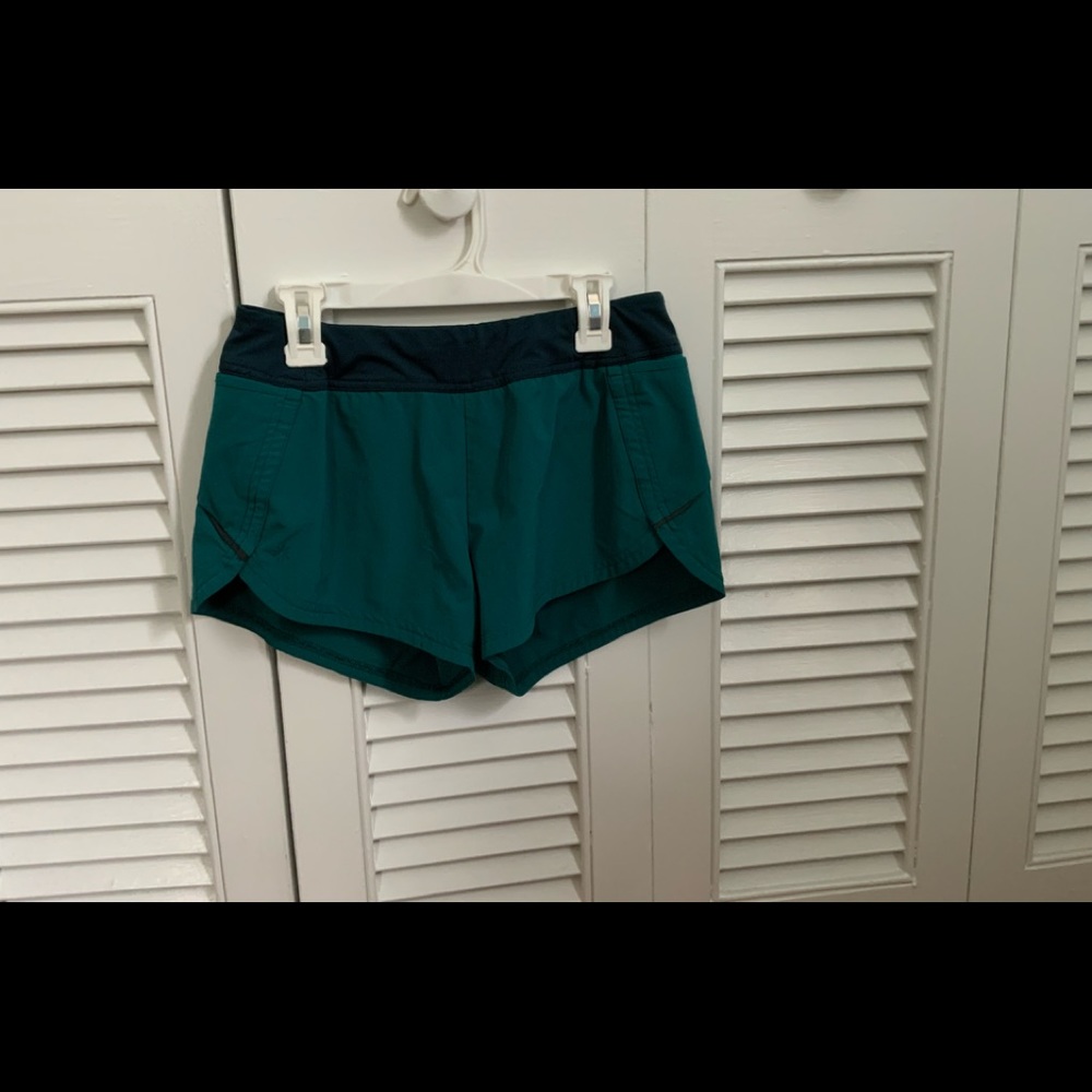 Athleta girl sprinter short